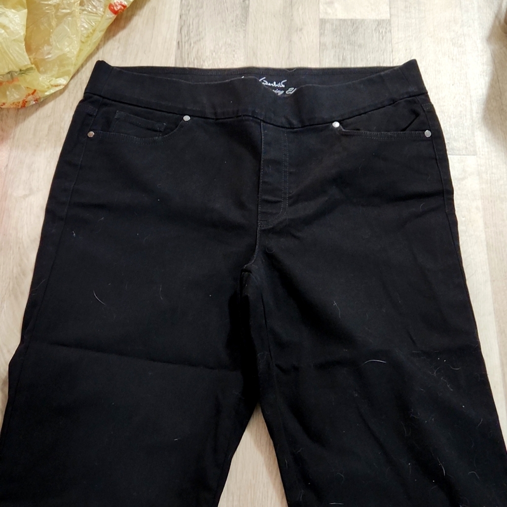 Size 14 capis